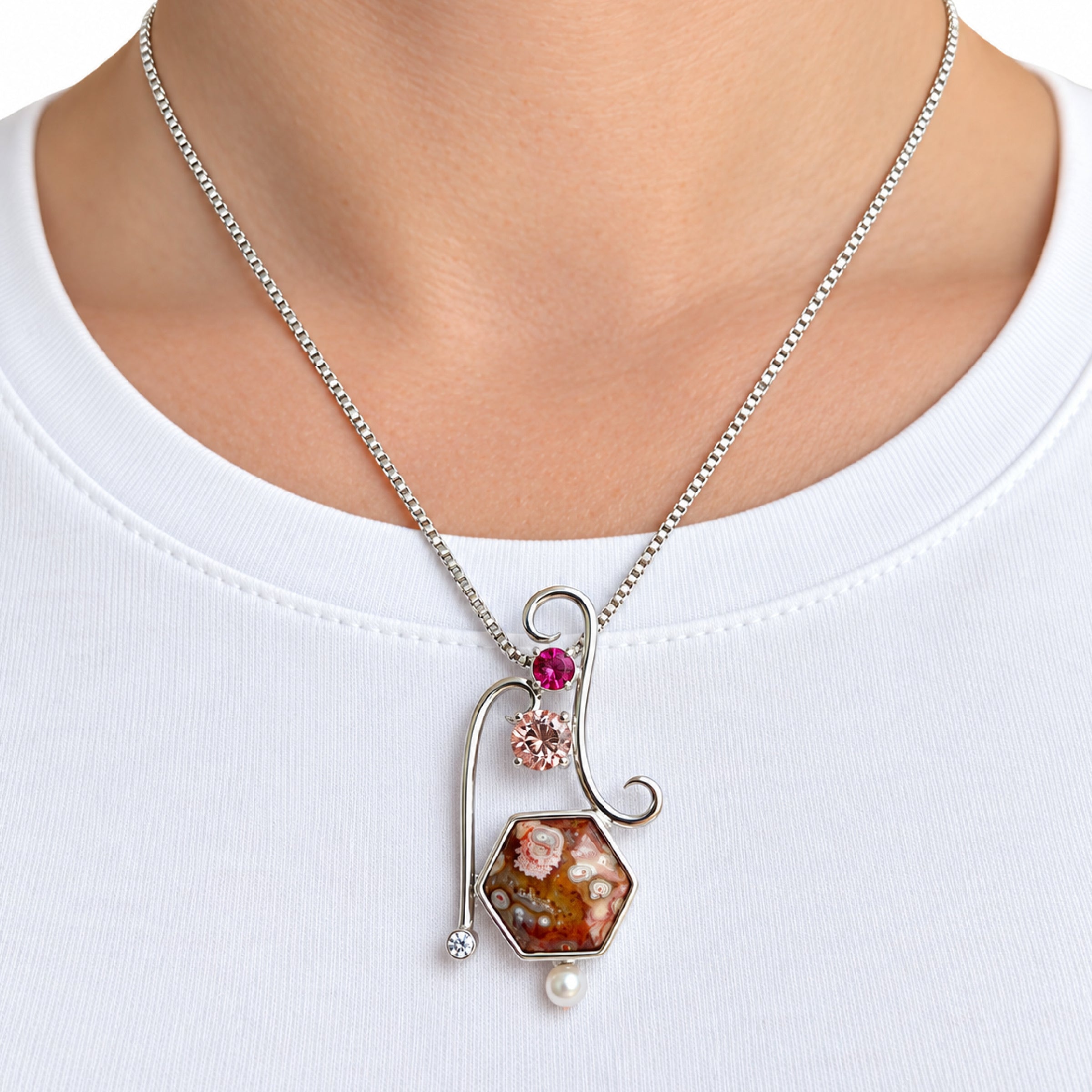 Petal Kiss Thompsonite Pendant